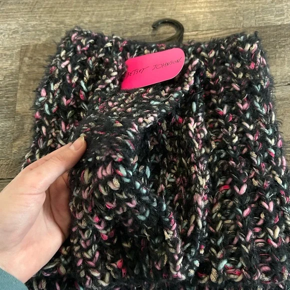 Betsey Johnson infinity scarf and headband - Picture 3 of 6